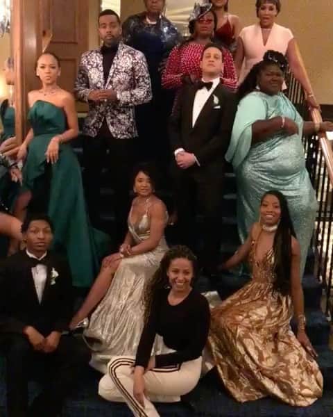 ジーン・トリプルホーンのインスタグラム：「Aye!!!! 🎉🔥❤️🎉❤️ #empire is back!!! After you #vote, tune in to #empire on #fox  We missed you!!❤️❤️❤️ 💋💋💥 #empirefox #behindthescenes #family #instagood @weareivypark」