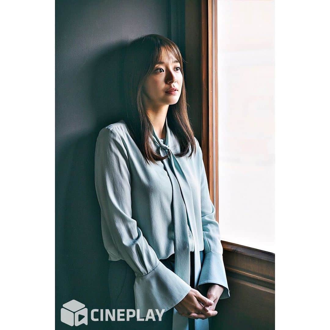 ソン・ジインさんのインスタグラム写真 - (ソン・ジインInstagram)「#cineplay #성혜의나라」3月4日 12時29分 - wivina_jiin