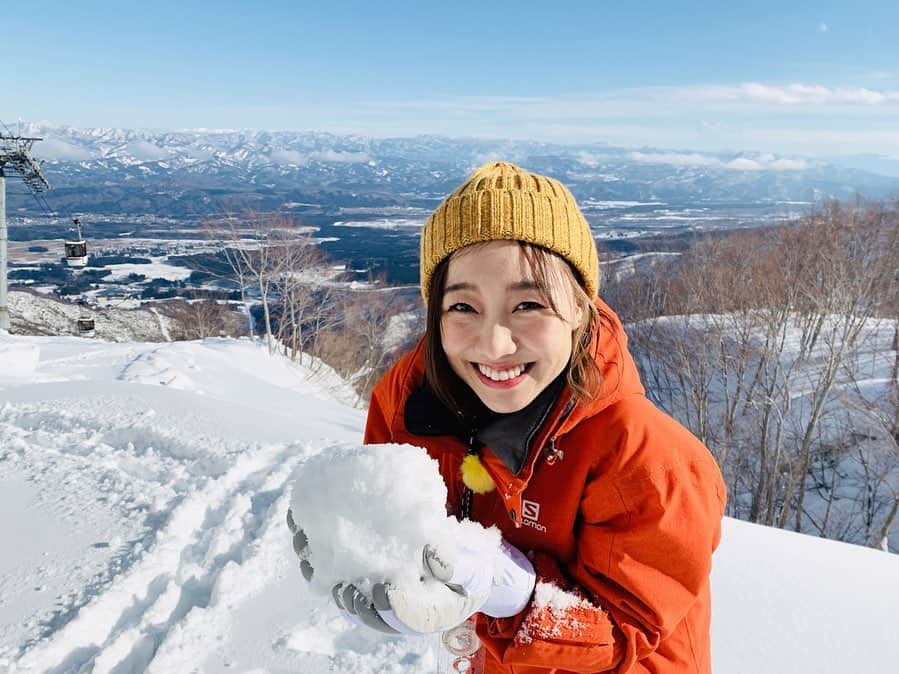 須田亜香里さんのインスタグラム写真 - (須田亜香里Instagram)「ゲレンデマジック成功？🥺🧡❄️ . . 昨日は #東海テレビ だけでなく #富山テレビ でも放送されました😇 . そして3月10日は #新潟総合テレビ でも放送されます❤️ いつも観てくれたり、楽しみにしてくれるみんなのおかげ☺️ . #ske48バズ @ske48buzz  #新潟 #ロッテアライリゾート #チュービング #パウダースノー #ゲレンデマジック #ところで #ゲレンデマジックとは #ちなみに #スキー場 #スキーしてません #スノーアート #itsok #とにかくすごい . . 3月7日(土) #炎の体育会tv 19:00〜TBS . 3月8日(日) 中京テレビ 20:54〜 【#ちょっと大阪まで】 #ひのとり に乗って #大阪 へ . #熱闘mリーグ 25:00〜 テレビ朝日 & AbemaTV . 3月9日(月) 【#スカッとジャパン】 フジテレビ 20:00〜 . FM AICHI 【#須田亜香里の部屋】21:00〜 . 3月10日(火) 【#ske48バズ 】 @ske48buzz 東海テレビ 24:25〜 新潟総合テレビ 25:55〜 . 3月13日 日テレ【#バズリズム02 】24:59〜」3月4日 12時31分 - akarisuda