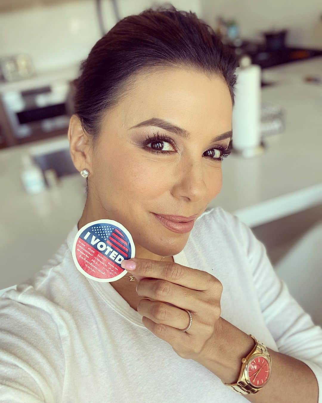 エヴァ・ロンゴリアさんのインスタグラム写真 - (エヴァ・ロンゴリアInstagram)「I voted. Did you?」3月4日 8時07分 - evalongoria