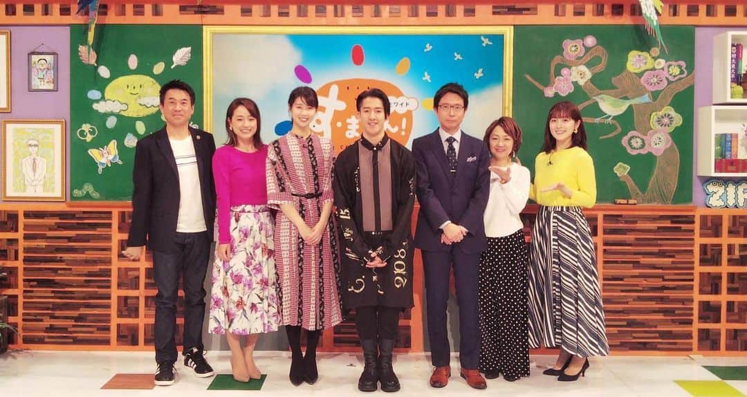 中村秀香のインスタグラム：「今朝は #すまたん エンタメ担当でした！ありがとうございました。 .  ゲストには #尾上右近 さん！ とても素敵なお人柄で、 何でも気さくに答えて下さりました✨ありがとうございました！！🙇‍♀️ .  明日も #すまたん！ エンタメ担当です。 よろしくお願いします🌟 .  #尾上右近 さん #武田訓佳 さん #彼方茜香 さん #小澤昭博 アナ #野村明大 アナ #虎谷温子 アナ #丸田絵理子 さん #中村秀香」