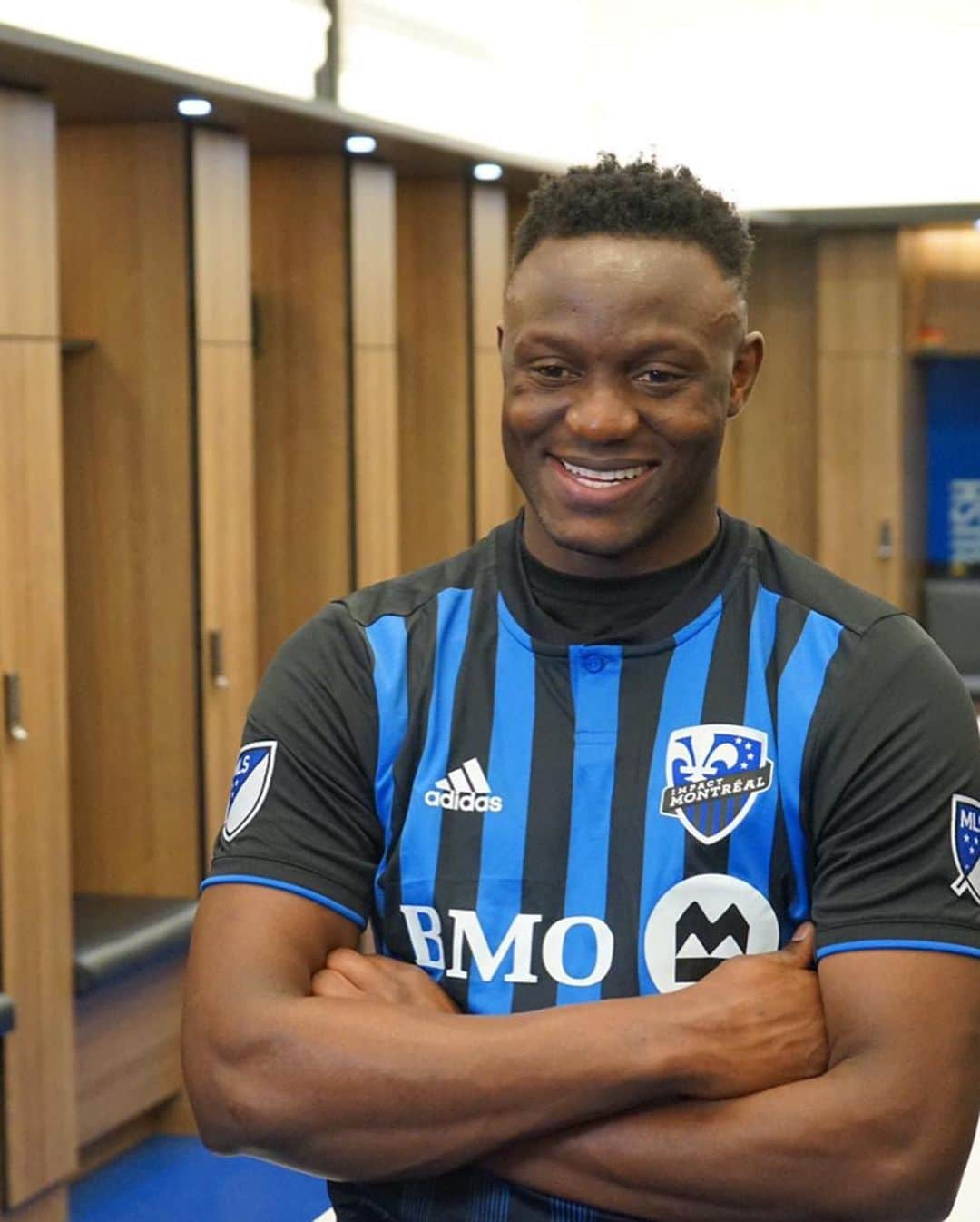 ビクター・ワニアマさんのインスタグラム写真 - (ビクター・ワニアマInstagram)「The lion is coming to MLS! 🦁 I’m really happy to join an exciting club like @impactmontreal Impact. I think the Saputo family, Thierry, and the management at Montreal have a great plan in place and I am hoping I can make a great contribution to the success of this project. 💙🖤🤍」3月4日 9時53分 - victorwanyama