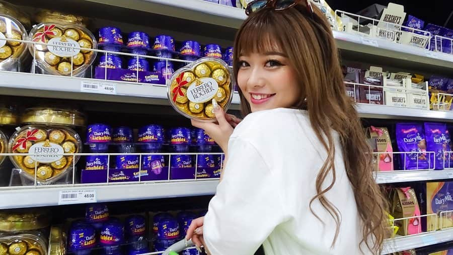 やしろななさんのインスタグラム写真 - (やしろななInstagram)「shoppingの日でした🍫💙 最近寒色系とかにハマってる🦋」3月4日 10時09分 - 8467_0