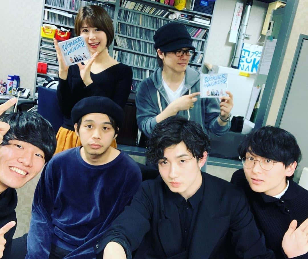 三浦祐太朗のインスタグラム：「本日のゲストは #とけた電球 の皆さんでした。 #NACK5 #キラスタ #斉藤百香 #三浦祐太朗」