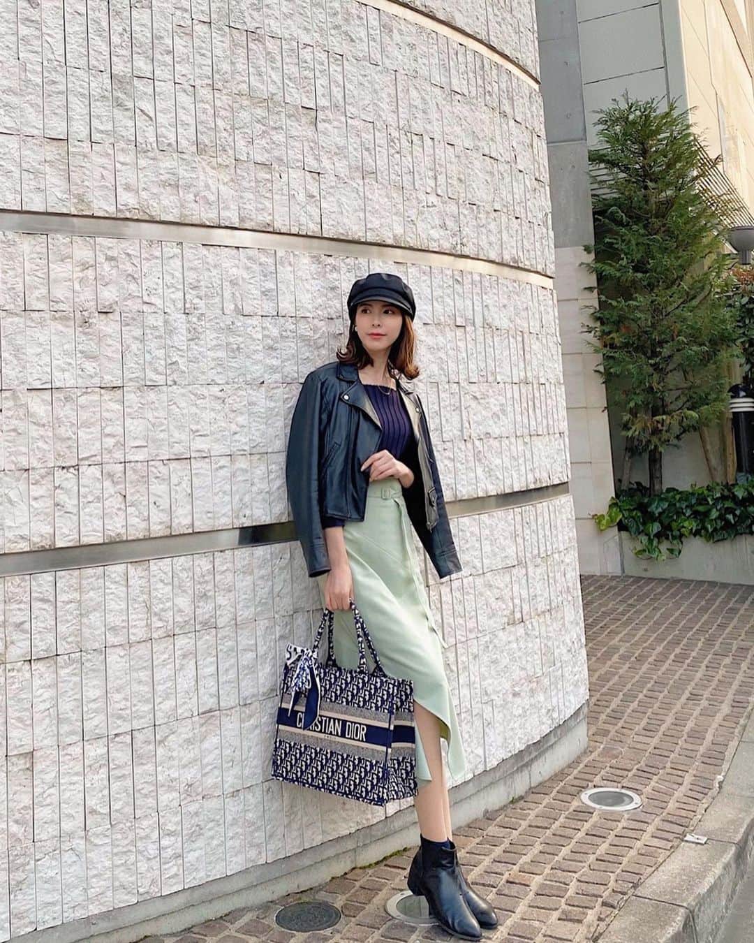 Yuika Matsuさんのインスタグラム写真 - (Yuika MatsuInstagram)「しふく . 暖かかった日 ライダースだけでお出かけできた✌︎ #ladymade のスカートは お気に入りすぎてヘビロテ💕 . . はやくコート脱ぎたいなぁ🌼 . . . . . #ootdfashion  #ladymade_official #ladymade」3月4日 20時16分 - yuika00802