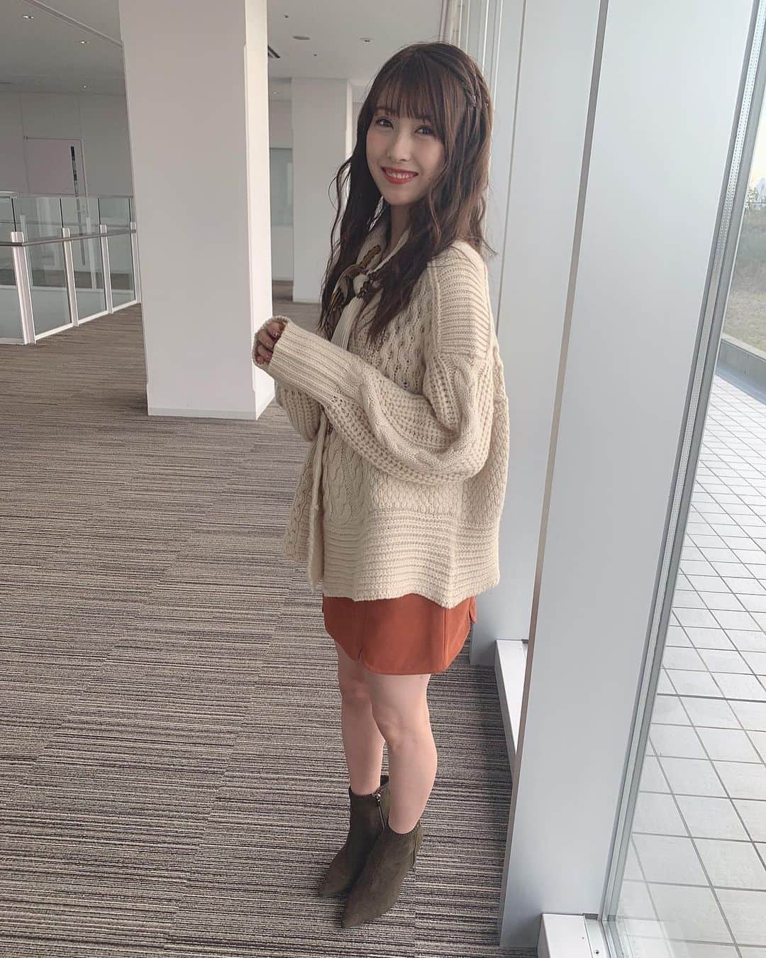 華山志歩さんのインスタグラム写真 - (華山志歩Instagram)「mini photo bookの衣装2🍁」3月4日 21時24分 - shiho_hanayama_official