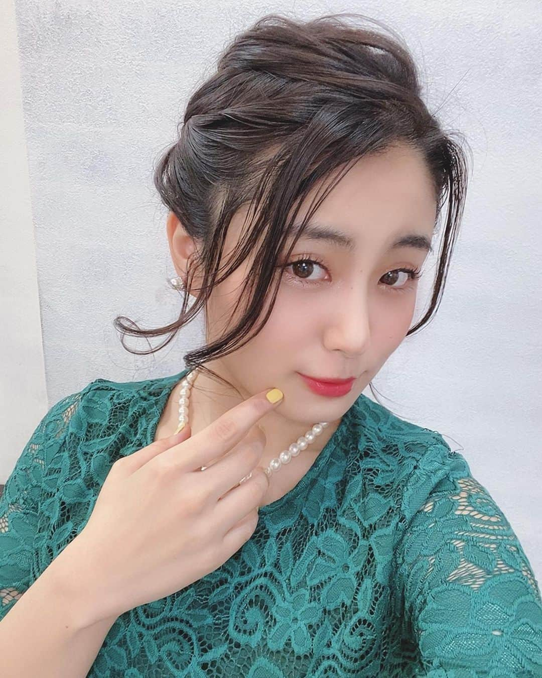 トロたんさんのインスタグラム写真 - (トロたんInstagram)「この間ヘアセットしてもらったわい( ੭˙꒳ ˙)੭ #ヘアセット #ヘアセット結婚式  #ヘアスタイル #美容室 #美容院  #hair #hairstyle #外苑前 #結婚式 #結婚式お呼ばれ  #自撮り #selfie #self #tbt  #me #followｍe #japanesegirl #Japanese」3月4日 13時41分 - torotan_tan