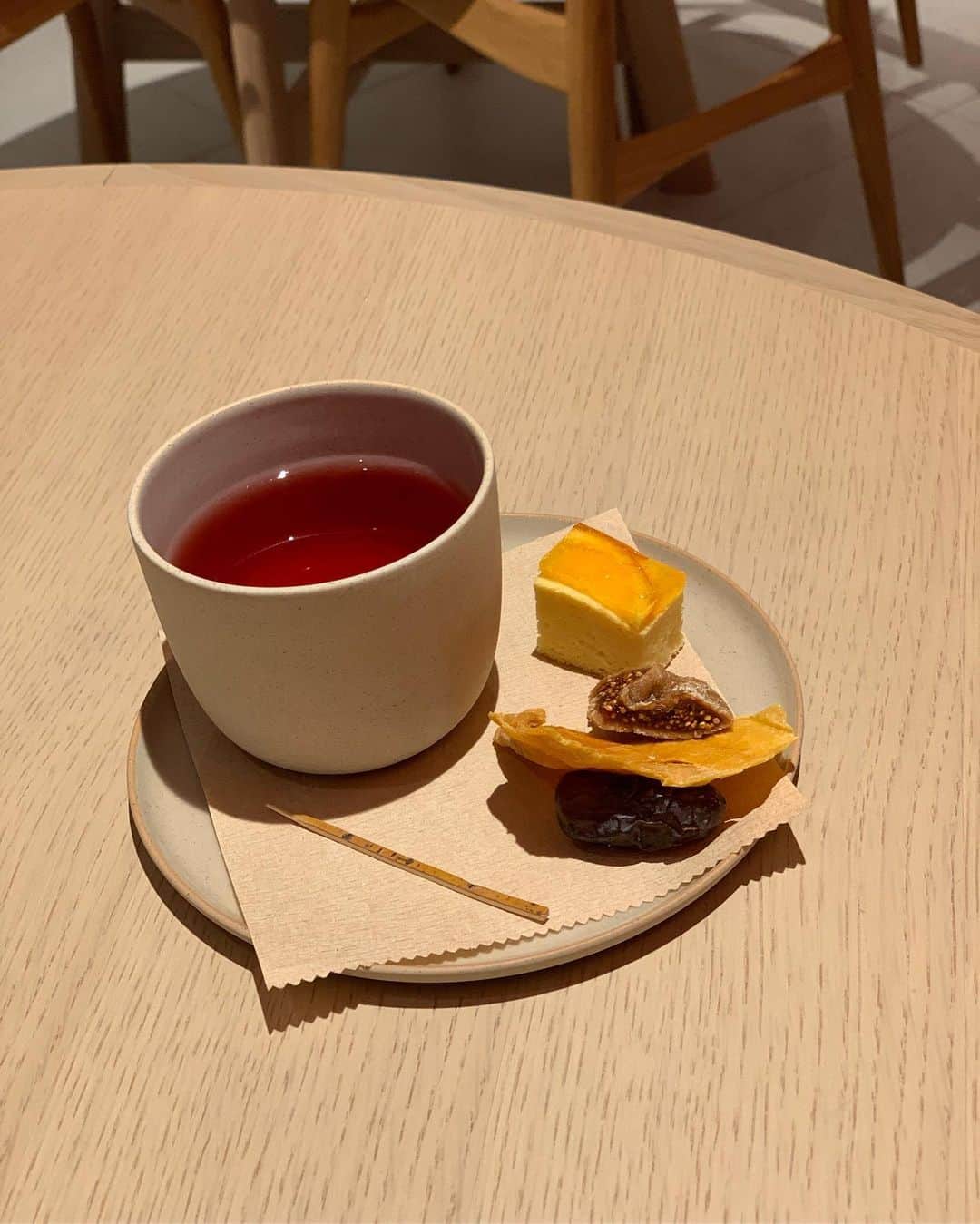 唯可（yuika）さんのインスタグラム写真 - (唯可（yuika）Instagram)「楽しみに楽しみにしていた いちごパフェ🍓🍓🍓 @bcginza にていちごのフルーツコース 食べに行ってきたよ🤤 この季節は絶対いちごのパフェ食べたくなる人間👩‍🍳🍓一つ一つが本当に美味しくて、毎回満足🤤フルーツコースは予約してから行くと確実に入れるよ👆  いちごの時期もう一回食べに行きたい🤤🧡 #いちごパフェ#カフェ巡り#カフェ#銀座#bcginza#パフェ#パフェ巡り」3月4日 13時51分 - yu.i.k.a