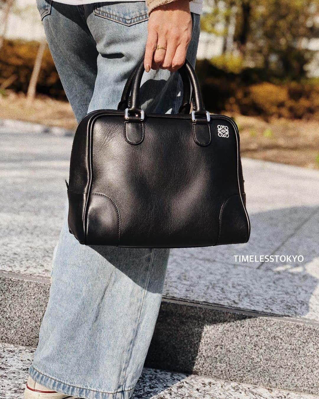 Paula’sさんのインスタグラム写真 - (Paula’sInstagram)「【LOEWE】 アマソナ　2wayバッグ 詳細はWEB SHOPにて 【GE36149】 .  #timelesstokyo#timeless#tokyo#vintage#vintageshop#chanel#selectshop#CELINE#HERMES#GUCCI#DIOR#CHANEL#LOEWE#アマソナ#ロエベ」3月4日 14時37分 - timelesstokyo_official