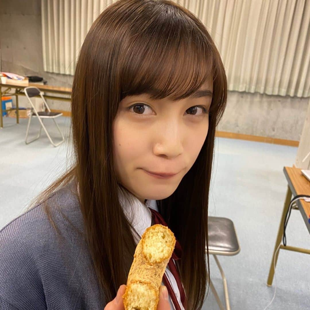 【公式】女子高生の無駄づかいさんのインスタグラム写真 - (【公式】女子高生の無駄づかいInstagram)「‪﻿ ＼中村ゆりかさま お誕生日😍／﻿ ﻿ 金曜ナイトドラマ🌙‬﻿ ‪#女子高生の無駄づかい‬﻿ ﻿ ‪本日3月4日は…‬﻿ ‪ロボ役・中村ゆりか さまのお誕生日🎂💕‬﻿ おめでとうございます🎊﻿ ﻿ ふわふわ、にこにこの可愛らしすぎる﻿ ゆりかさまがみんな大好き🥰﻿ ﻿ ‪チーム #女子無駄 の愉快なやつらと一緒に﻿ バカみたいに‪笑いの絶えない﻿ ハッピーな1年になりますように🌈﻿ ﻿ ‪#最終回まであと2日✨‬」3月4日 15時23分 - jyoshimuda2020