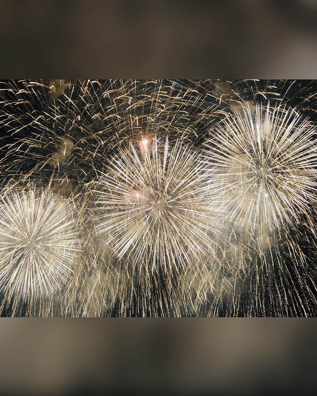 AIKAさんのインスタグラム写真 - (AIKAInstagram)「. どえらい今更な投稿👘🎆🎇 だりと新潟の長岡花火大会👭 . . . #aika #泉麻那  #花火大会 #新潟  #長岡花火大会  #長岡花火大会2019」3月4日 16時08分 - aika_honmono