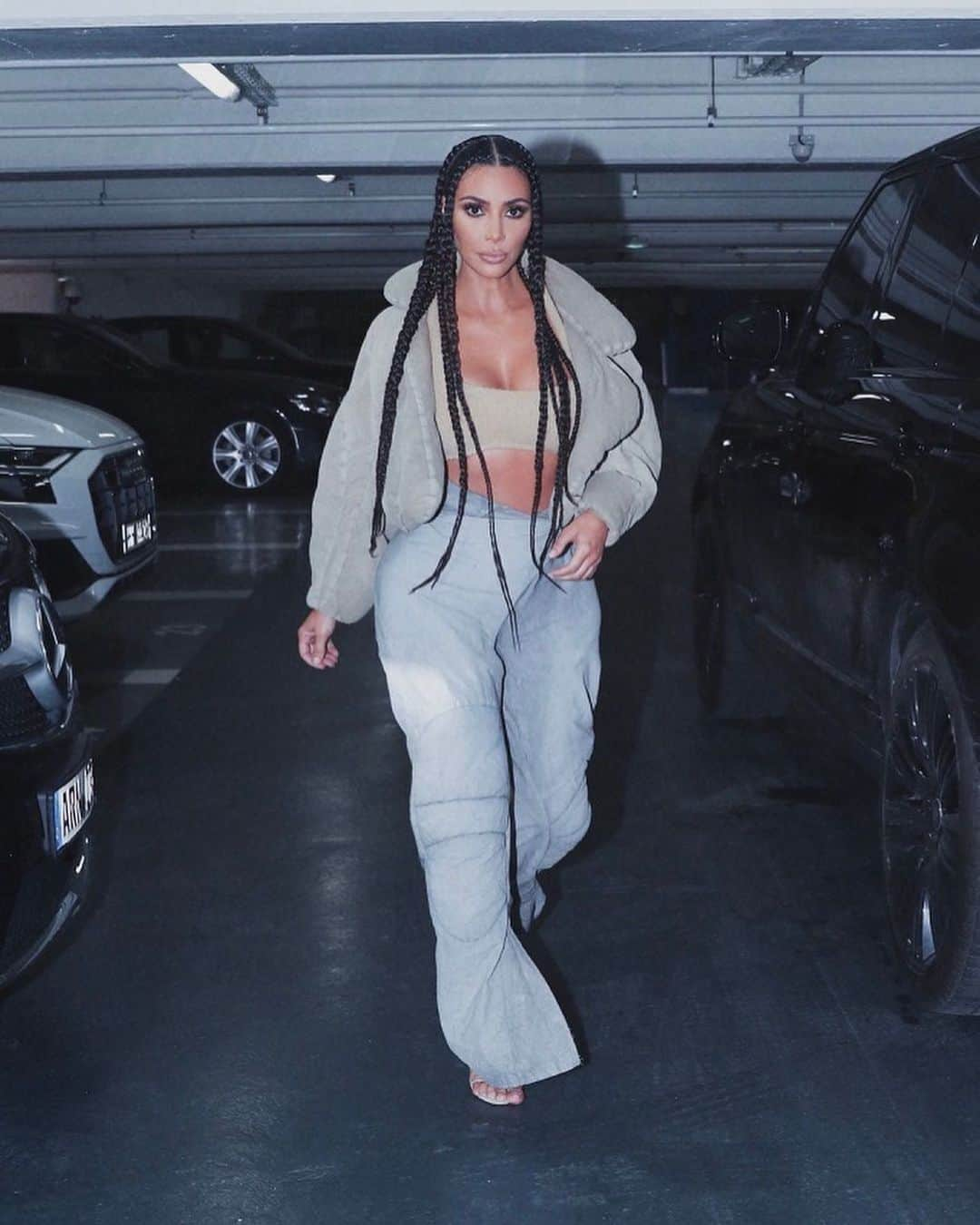 キム・カーダシアンさんのインスタグラム写真 - (キム・カーダシアンInstagram)「Yeezy Season 8」3月4日 16時12分 - kimkardashian