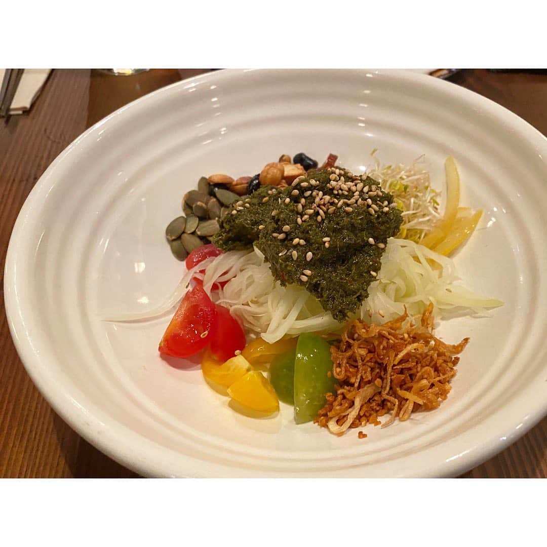 中田奈沙さんのインスタグラム写真 - (中田奈沙Instagram)「Feel Hawaii in Ebisu🍴 ハワイでよく行くベトナミーズ🇻🇳 《THE PIG & THE LADY》が 11月に恵比寿にできて、 この間ようやく行けた🙌✨ @pigandtheladyjp  #奈沙ログ #奈沙ログin恵比寿 . ⬅︎swipe⬅︎ ①AHI TOAST ②BURMESE TEA SALAD ③LE FRIED CHICKEN ④VEGETABLE SPRING ROLL ⑤PHO GA  #thepigandthelady #thepigandtheladyjapan #ebisu #tokyo #japan #dinner #vietnamesefood #vietnamese #foodie #foodstagram #foodgasm #foodpic #foodporn #instafood #asianfood #gourmet #ザピッグアンドザレディ #ベトナム料理 #ハワイ #ベトナミーズ #恵比寿 #東京 #アジアンフード #ハワイグルメ #ザピッグアンドザレディ恵比寿 #グルメ #夜ご飯 #アンドリューのフライドチキン」3月4日 21時47分 - nasa_nakada