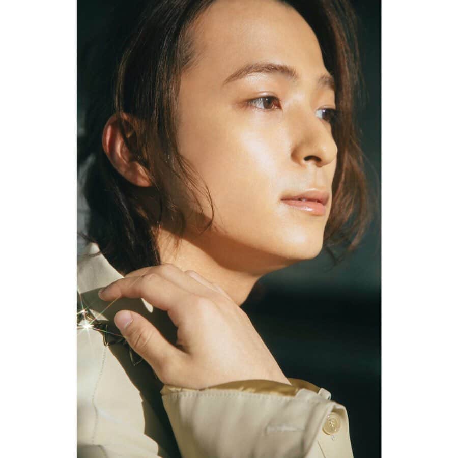 和田颯さんのインスタグラム写真 - (和田颯Instagram)「Photo by Kentaro Kambe @kanbepouty  Hair&Make up by Shinji Okuyama @b.sun2017  Styling by Haruma Yanagisawa @_hrmy」3月4日 18時15分 - da_ice_hayate_wada