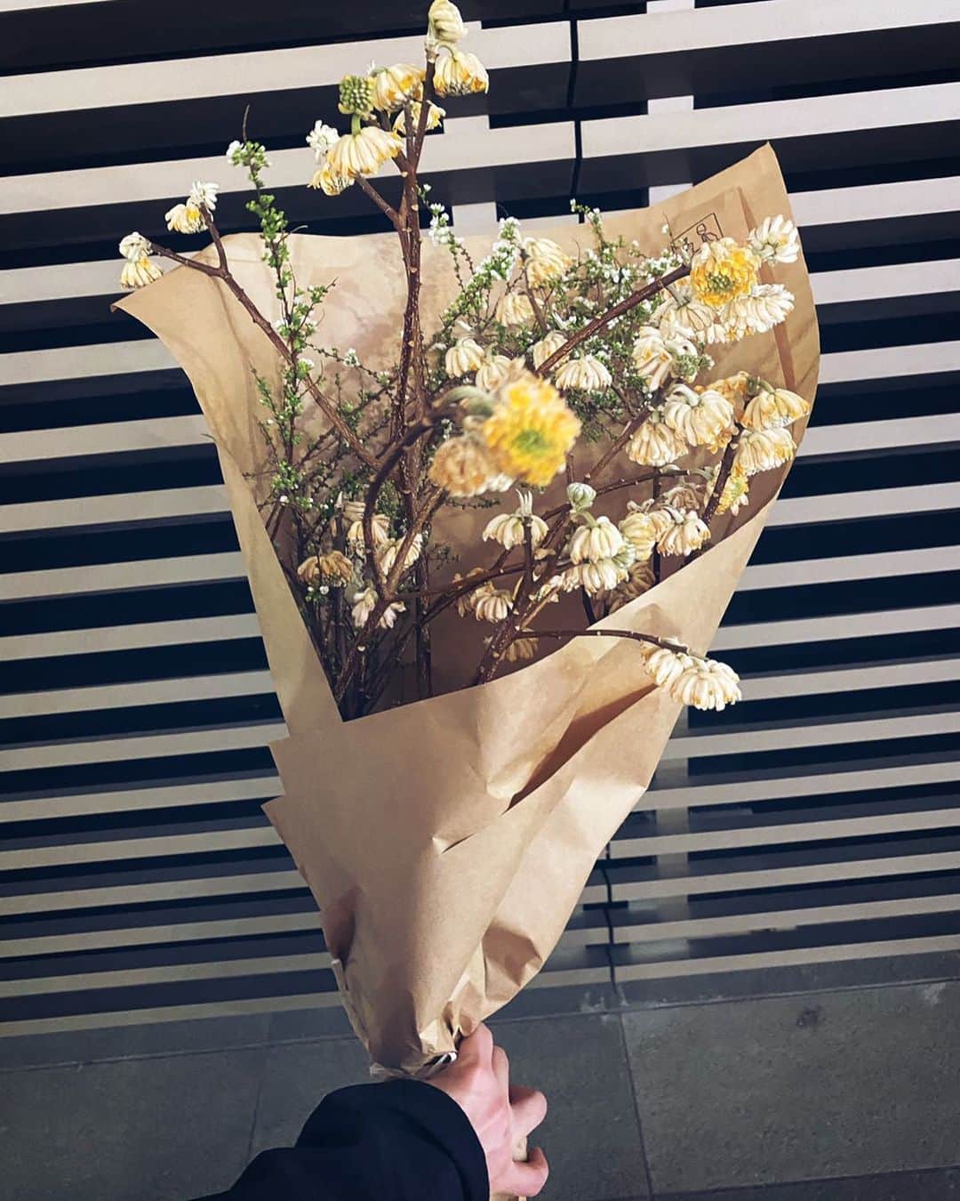 松下優也のインスタグラム：「自宅玄関用に💐」