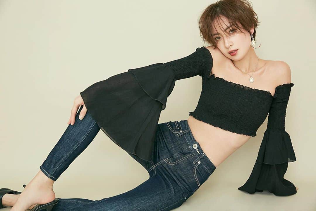 ソンイのインスタグラム：「お盛れだったからGYDAの撮影データ貰っちゃった🤍🤍🤍 明後日の撮影も楽しみだな🔥」
