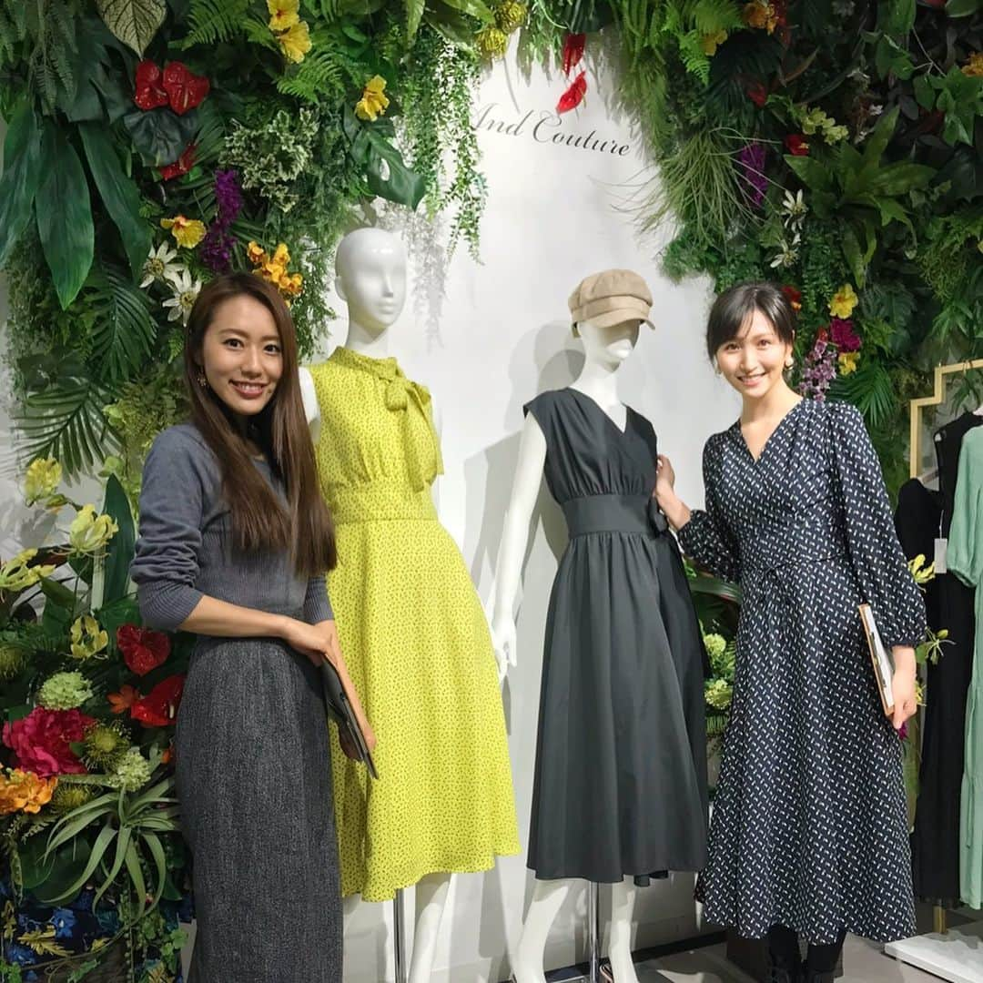 守永真彩さんのインスタグラム写真 - (守永真彩Instagram)「. . 横山ルリカちゃん  @rurika_yokoyama_official と @and.couture の展示会へ👗✨ . . 春夏のお洋服に囲まれて幸せ気分〜☺️ 沢山オーダーしたから、お洋服着るの楽しみ💓 . . ルリカちゃんと色違いでお揃いも👗️✨ いつか仕事で一緒に着れたらいいな🥳笑  同い年で尊敬してる友達の一人。 ランチもして、ほっと安らぐひとときでした♡ . . #横山ルリカ　ちゃん #守永真彩 #andcouture  #2020ss #春服 #🌸」3月4日 19時00分 - maayamorinaga