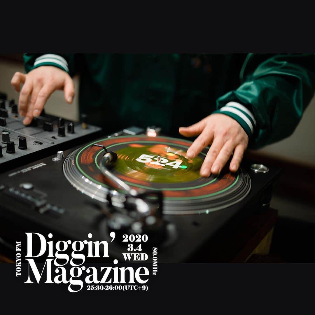 MUROさんのインスタグラム写真 - (MUROInstagram)「今夜も深夜1時半から @tokyofmofficial で @king_of_diggin ON AIRデス♪ 放送101回目の今夜は、ソノシートだけでノンストップのミックスに挑んでみたいと思いマス‼︎📡⚡️是非チェックしてください‼︎ @opec_hit @junyashimizu  @kentaro4139575 @lililililililillil  @seishiromorikawa @m.o.tr  @habari_wood  Photo : @murakenphoto  #20200304 #tfm_kod  #雑誌の日 #ソノシート」3月4日 19時01分 - dj_muro