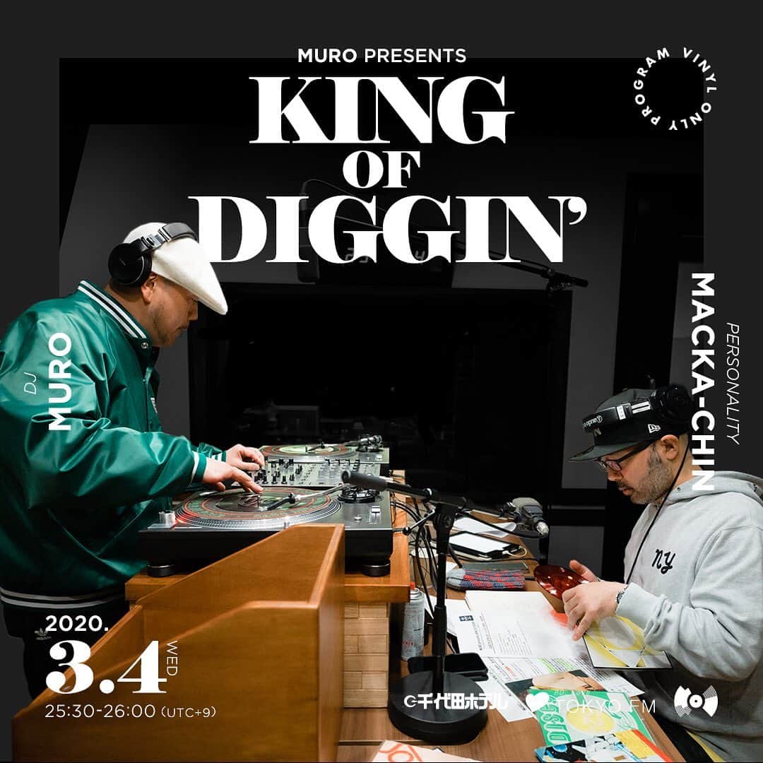 MUROさんのインスタグラム写真 - (MUROInstagram)「今夜も深夜1時半から @tokyofmofficial で @king_of_diggin ON AIRデス♪ 放送101回目の今夜は、ソノシートだけでノンストップのミックスに挑んでみたいと思いマス‼︎📡⚡️是非チェックしてください‼︎ @opec_hit @junyashimizu  @kentaro4139575 @lililililililillil  @seishiromorikawa @m.o.tr  @habari_wood  Photo : @murakenphoto  #20200304 #tfm_kod  #雑誌の日 #ソノシート」3月4日 19時01分 - dj_muro