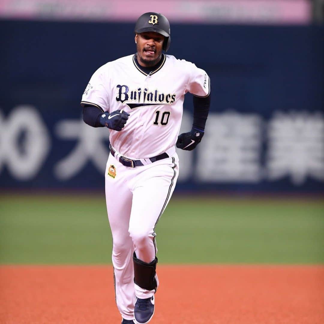 オリックス・バファローズさんのインスタグラム写真 - (オリックス・バファローズInstagram)「#3月4日 #京セラドーム大阪 #千葉ロッテ戦 #ジョーンズ #Bs2020 #buffaloes #baseball #ORIX #プロ野球」3月4日 19時03分 - orix_buffaloes