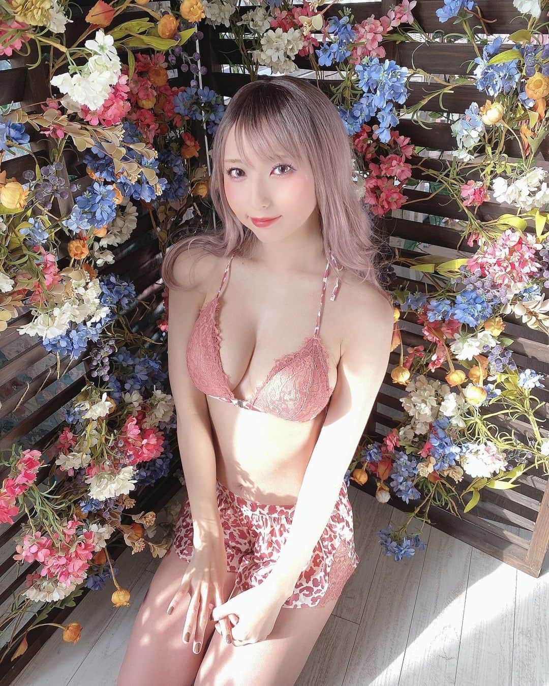のインスタグラム：「ピーチジョン🍑﻿ ﻿ かわいい🍑🎀﻿ ﻿ ﻿ ﻿ ﻿ ﻿ ﻿ ﻿ ﻿ ﻿ ﻿ ﻿ ﻿ ﻿ ﻿ ﻿ ﻿ ﻿ ﻿ #portrait #picture #photo #model #instagood #instafollow #love #like #picoftheday #follow #followme #japan #japanese #photography #kawaii #camera #fashion #ig_japan #girl # #ポートレート # #下着 #peachjohn #pj #셀카 #패션 #데일리룩 #셀피 #메이크업 #팔로미」