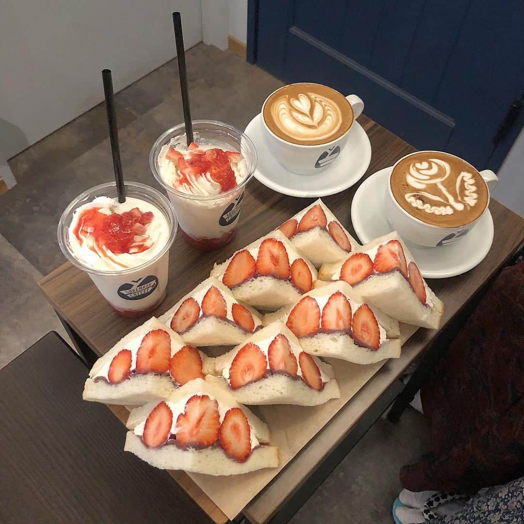 本間日陽のグルメインスタ