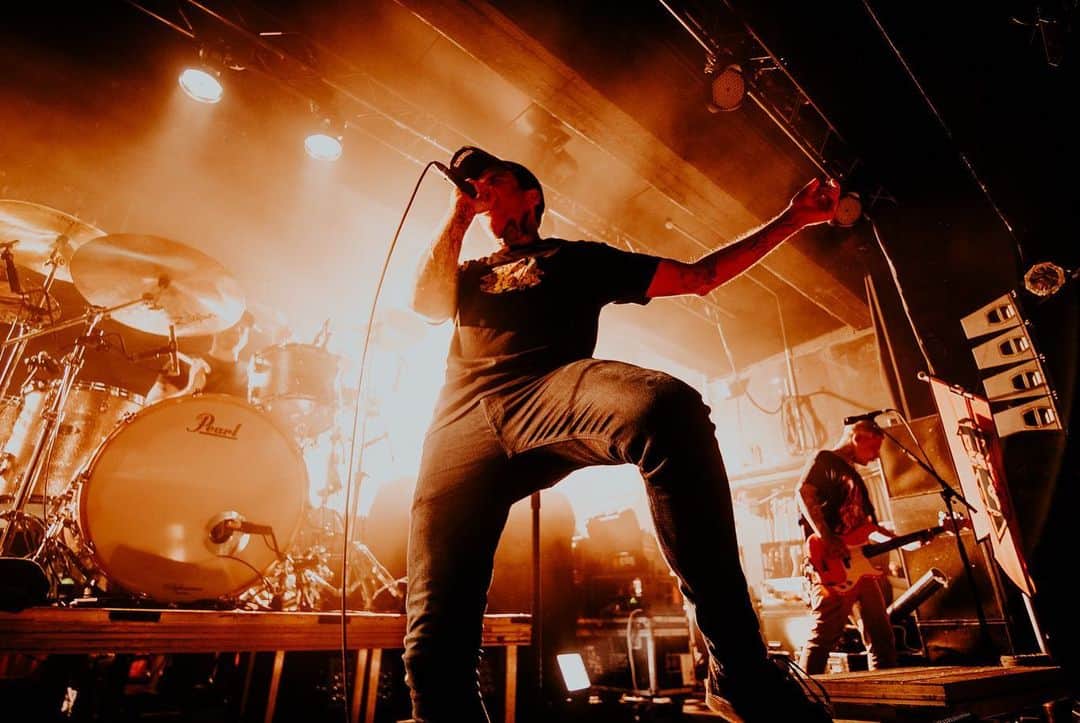 The Amity Afflictionさんのインスタグラム写真 - (The Amity AfflictionInstagram)「Hamburg, that was insane! Thank you. 📷 @tomise」3月5日 5時43分 - theamityaffliction