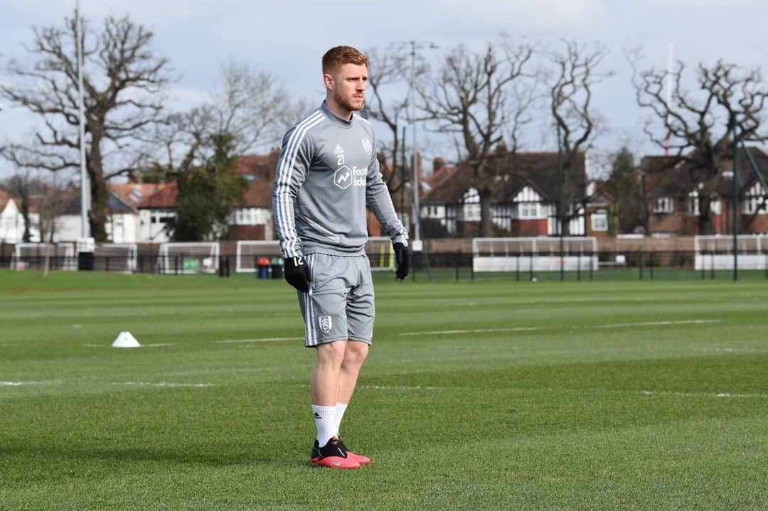 ハリソン・リードのインスタグラム：「Back out there and ready for the last 10 games. Let’s get it ⚪️⚫️ • • @fulhamfc #ffc」