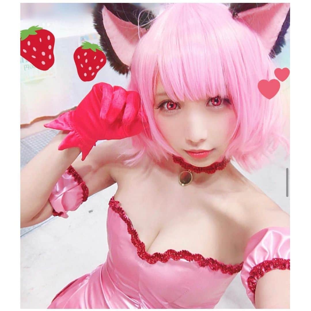 花咲来夢さんのインスタグラム写真 - (花咲来夢Instagram)「🍓🐈🔔💗 . 2年前のAnimeJapanの。 懐かしすぎてワロタ😹 今こちらの衣装を新しく作り直しています。✂️✨ご期待ください。 #ミュウイチゴ #東京ミュウミュウ #桃宮いちご #cosplaygirl #cosplayselfie #japaneseculture #AnimeJapan #自作コスプレ」3月4日 22時21分 - raimu_charlotte