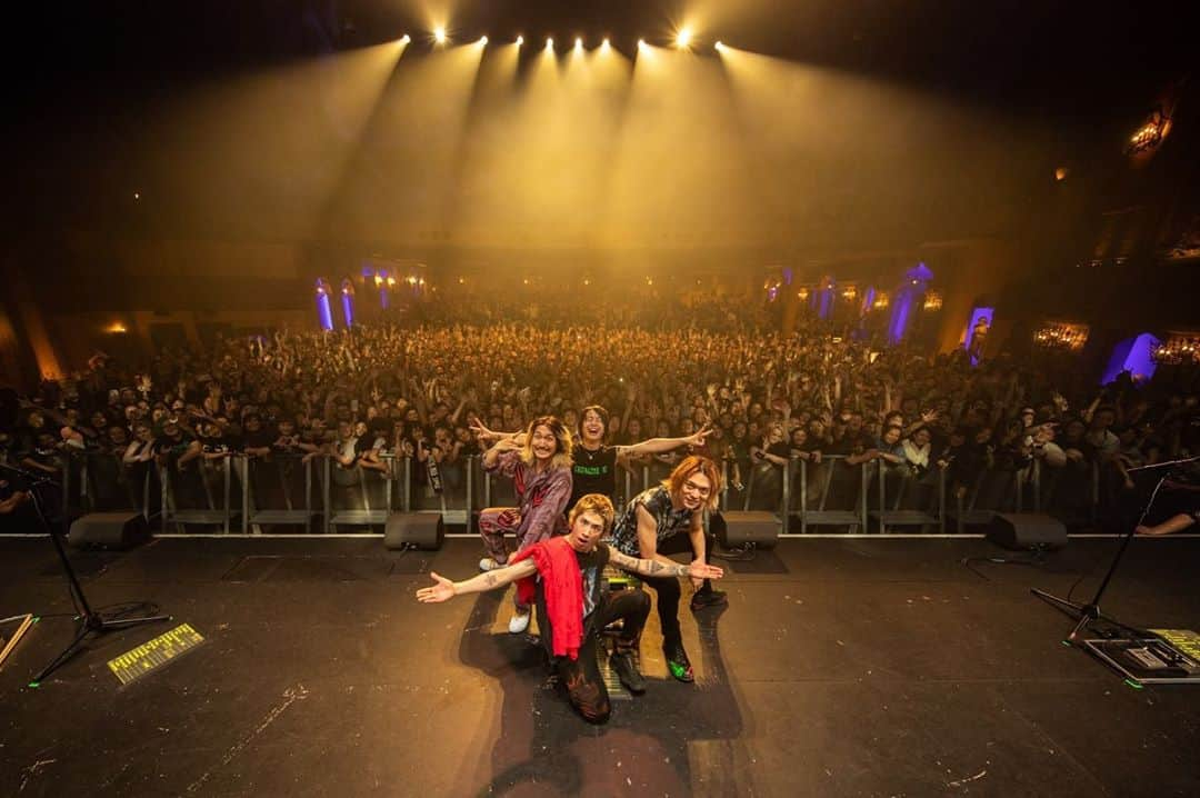 Tomoyaさんのインスタグラム写真 - (TomoyaInstagram)「Melbourne🔥🔥🔥 I love you guys✨ Thank you soooo much🌈🕊 めぅぼぉぅん 2日間楽しかった☺️ 会場も素敵だったな🌞  @kanye_lens 📸  #melbourne #🇦🇺」3月4日 23時13分 - tomo_10969