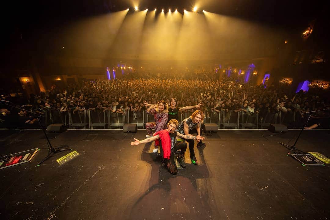 ONE OK ROCKさんのインスタグラム写真 - (ONE OK ROCKInstagram)「Thanks for having us for 2 incredible nights Melbourne.  Now on to Sydney next!! photo by @kanye_lens #ONEOKROCK #EYEOFTHESTORMAUSTRALIATOUR」3月4日 23時07分 - oneokrockofficial