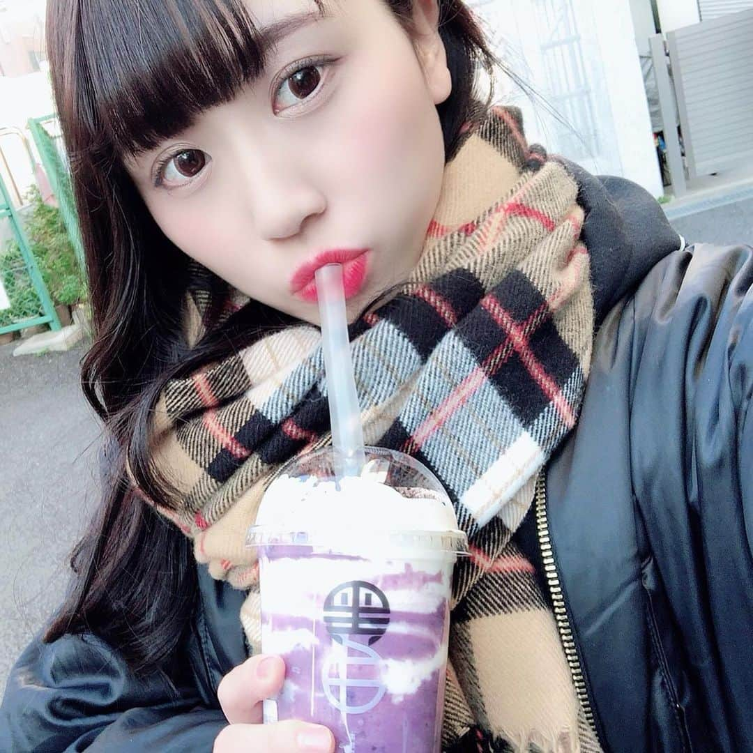 楠木まゆさんのインスタグラム写真 - (楠木まゆInstagram)「下北タピオカ 新時沏！！ ・ ・ 最近大久保駅すぐ近くの閑茶坊の跡地にもシンジキできてた！ ・ ゆーりちゃんがオススメって教えてくれたお店なの！撮影会帰りにみんなで行ったんだ〜😋 紫芋のが美味しいと教えてもらい飲んだけど本当美味しかった🥺🥺🥺 ・ ・ 紫芋の食感が残っててでもクドくなくて本当に美味しかったのでオススメです！！ ・ #新時沏 #シンジキ #下北沢 #大久保 #新大久保 #タピオカ #下北沢タピオカ #紫芋黒糖タピオカミルク #紫芋 #クラムスバナナ #オススメ #🍠」3月5日 0時15分 - kusunoki__mayu