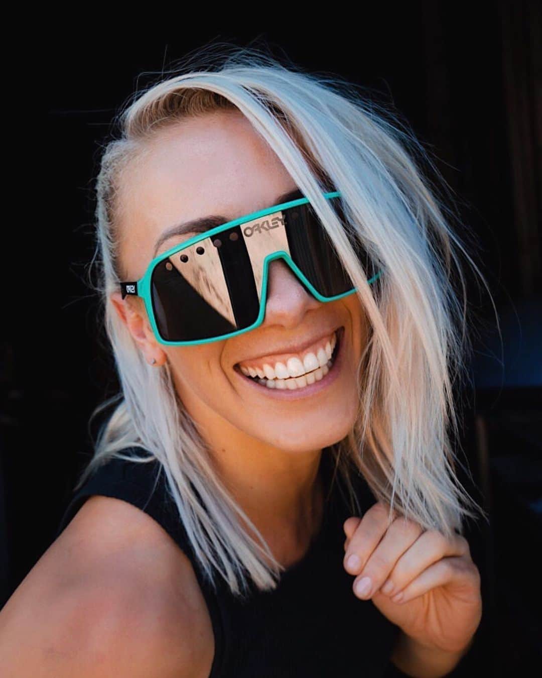 OAKLEYのインスタグラム：「Your smile says it all @cbuchanan68. 😍 #OneObsession」