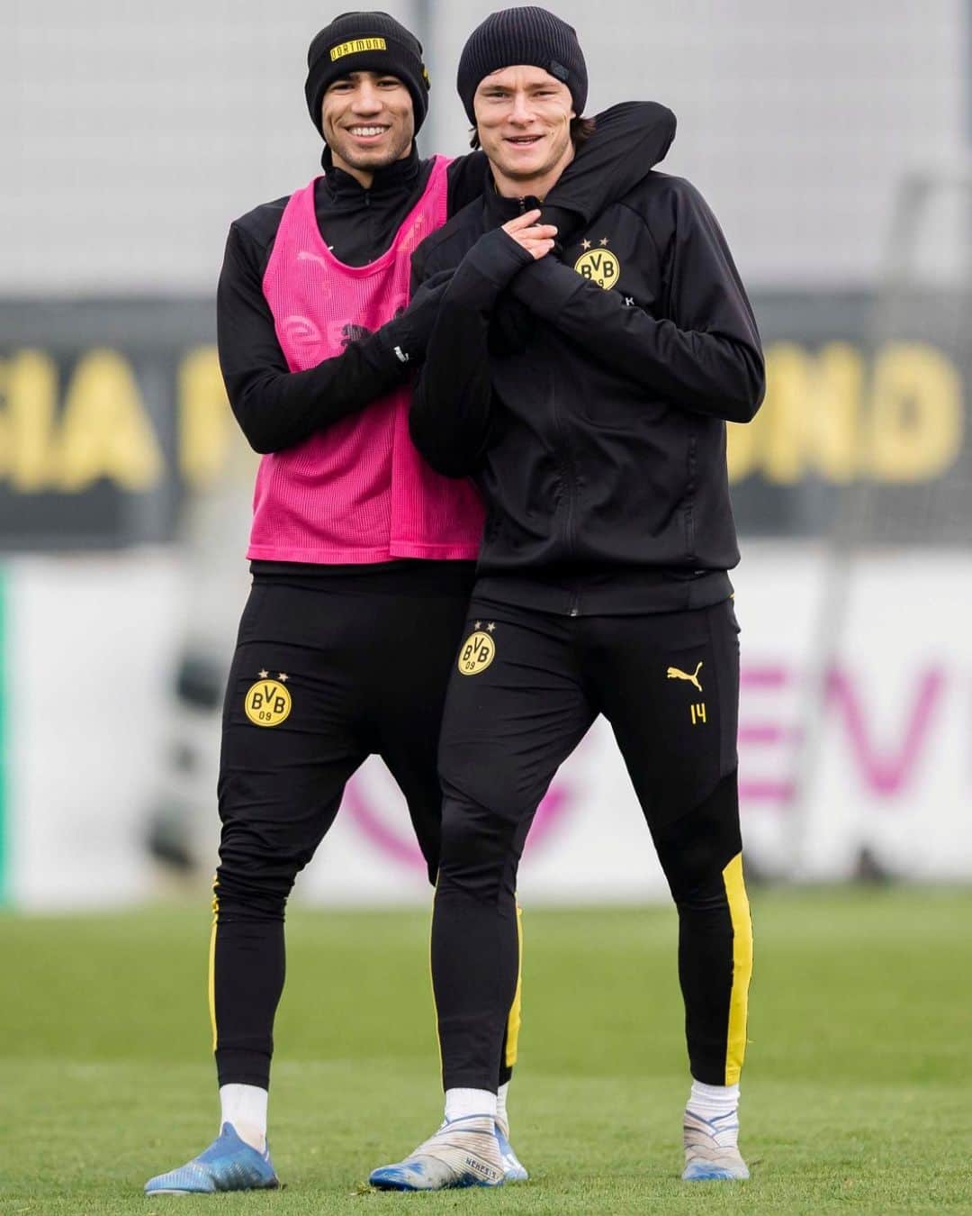 ニコ・シュルツのインスタグラム：「Today’s training ⚽️」