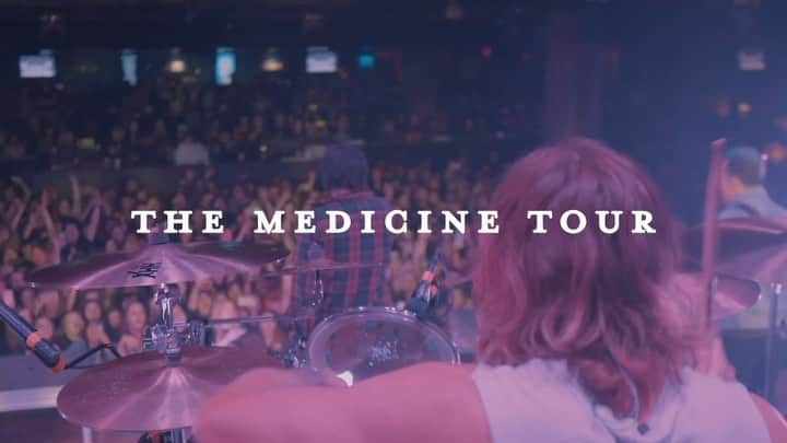 ジャック・ファウラーのインスタグラム：「The Medicine Tour was epic. Full recap video live now at YouTube.com/SleepingWithSirens.  Can’t wait to hit the road again with @TheAmityAffliction starting April 15.  Tickets & VIP available at SirensMusic.co」