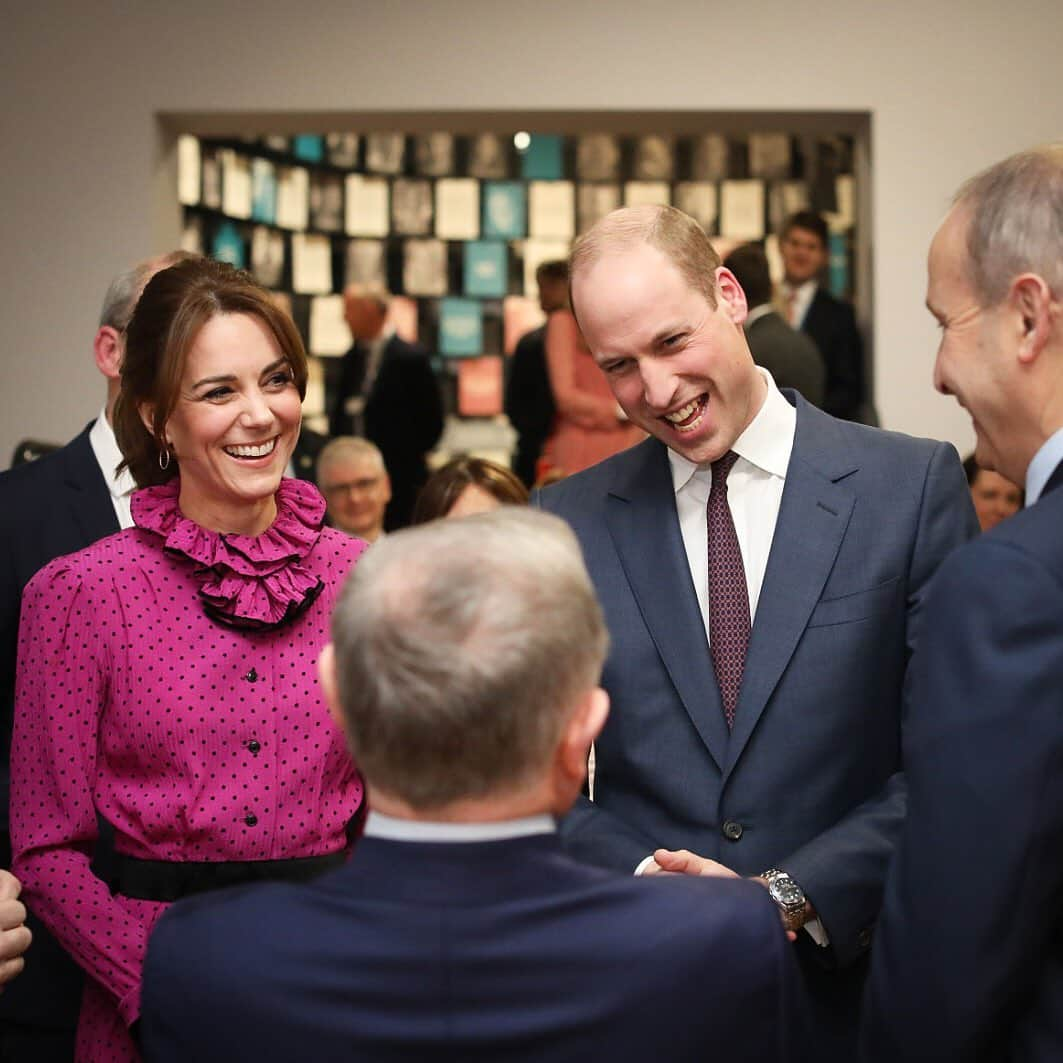 ウィリアム（ケンブリッジ公）さんのインスタグラム写真 - (ウィリアム（ケンブリッジ公）Instagram)「The Duke and Duchess of Cambridge were welcomed by the Irish Tánaiste Simon Coveney to a reception in the @moli_museum in Dublin.  Speaking this evening, The Duke said: • "I am confident that friendship, understanding and a shared vision for a peaceful and prosperous future 🇮🇪🇬🇧 will ensure that the unique and precious bond between our people is not broken. • My family is determined to continue playing our part in protecting, preserving and strengthening that bond". • Swipe 👉 to see more from this evening's reception. #RoyalVisitIreland」3月5日 8時53分 - princeandprincessofwales