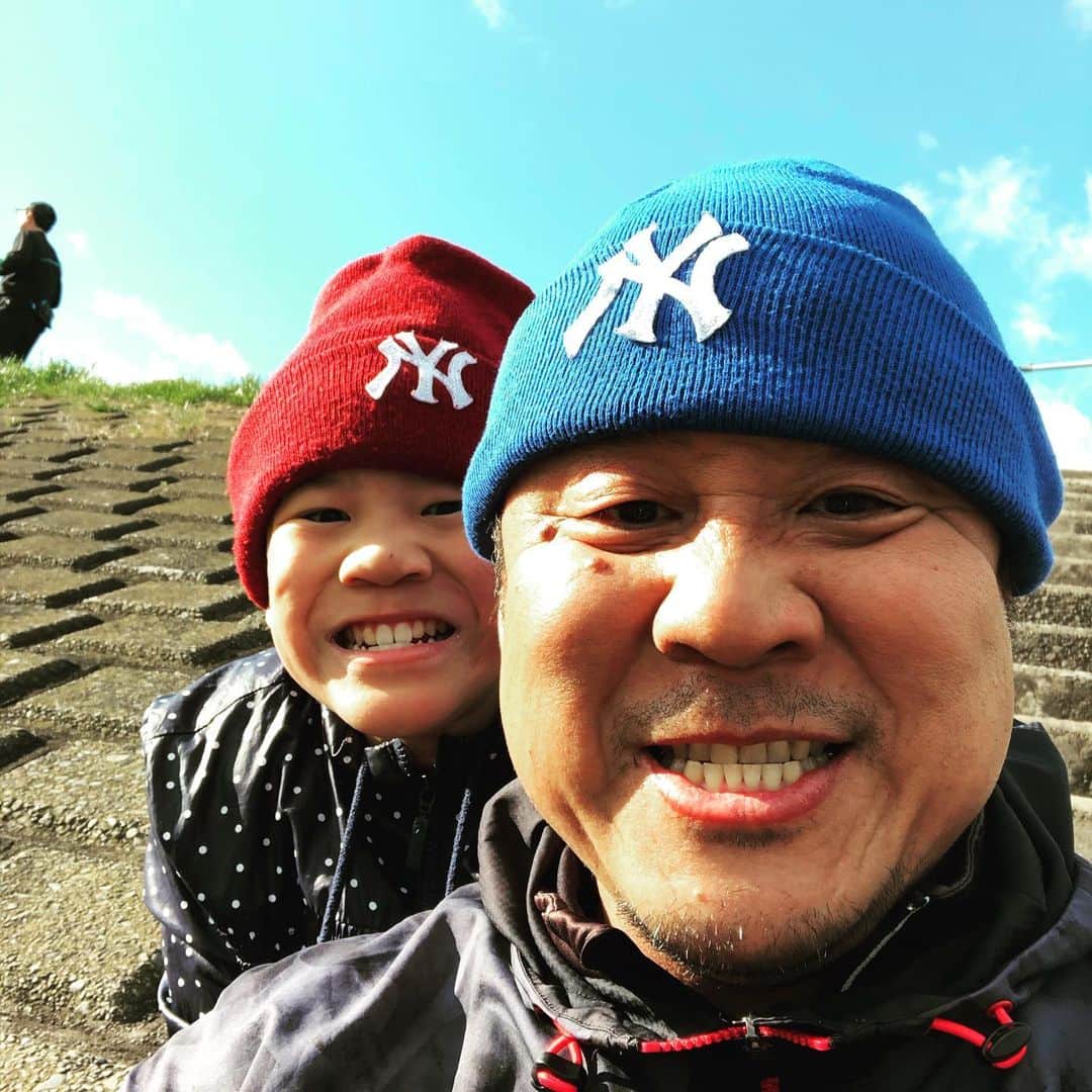 永田裕志さんのインスタグラム写真 - (永田裕志Instagram)「おはようございますゼァ。 今朝は久しぶりに息子と朝練習しました。 足の筋力がアップしたおかげで、かなり力強く走れました。 息子共々いつでも出撃出来るよう、永田裕志51歳今日も頑張りますゼァ。」3月5日 9時07分 - yuji_nagata
