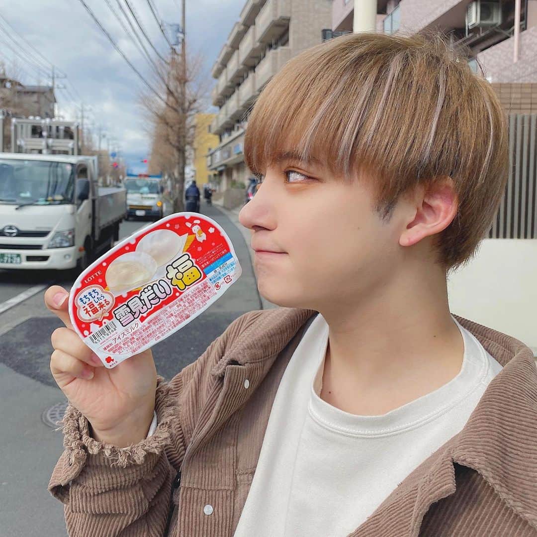 やっぴのインスタグラム：「共食い」