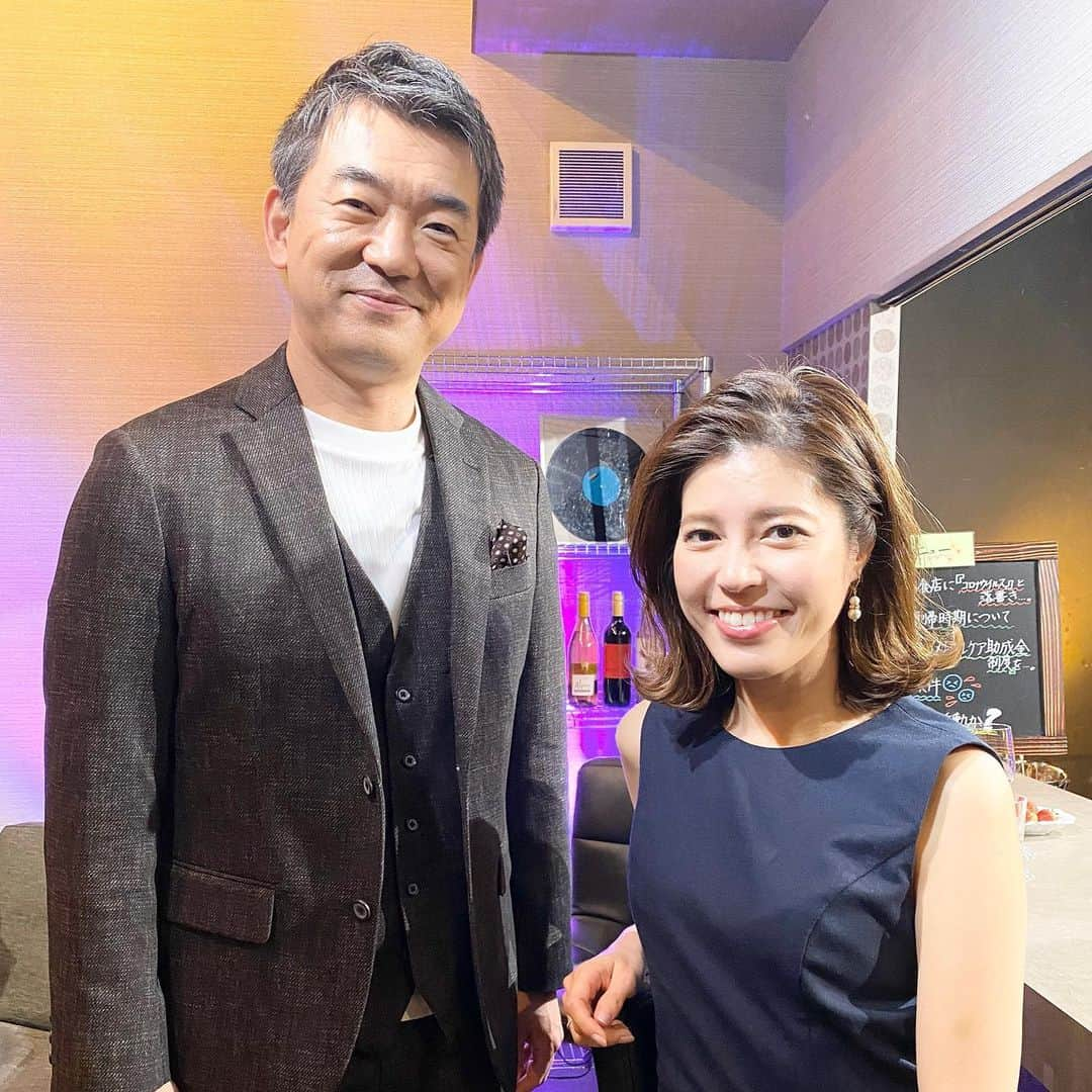 神田愛花さんのインスタグラム写真 - (神田愛花Instagram)「今夜11時〜AbemaTV『NewsBAR橋下』❤️ ご自身の考えはハッキリと仰る姿がなんとも男前の橋下徹さんに、初めてお会いできました☺️ 私自身がした経験から生まれた疑問や提案を、「これどう思います⁉️」と率直に橋下さんにお伺いできた貴重な時間でした✨ 内容は…欧米でのアジア人差別に関する事や、仕事一筋で働く女性について💁🏻‍♀️ 私の意見や考え方に賛否両論あるかとは思いますが、何よりも＂議論する事＂が大事だと感じています☺️ お時間のある方、是非ご覧下さい💕 #AbemaTV #newsbar橋下  #橋下徹 さん #高橋茂雄 さん #紗倉まな さん #番組スタッフの皆さん #本当に楽しく貴重な時間 #ありがとうございました #あっという間の１時間 #まだまだお聞きしたい事が沢山 #オンエア楽しみ #神田愛花」3月5日 9時35分 - aikakanda