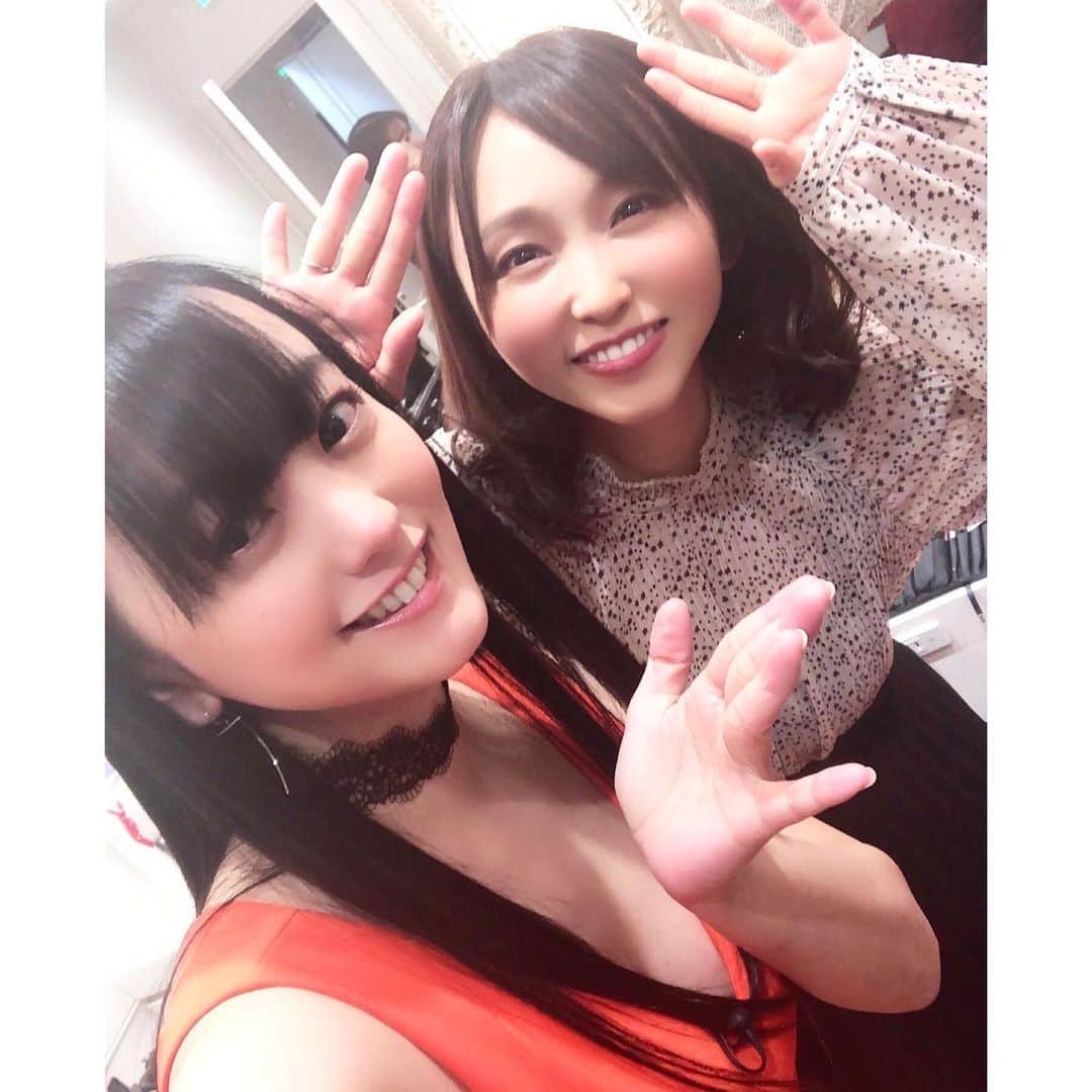 脊山麻理子さんのインスタグラム写真 - (脊山麻理子Instagram)「産休明けの吉木りさちゃんとも収録おわりに会えたよ♡優しいHAPPYママオーラ♡素敵だった♡赤ちゃんうらやましいにゃん♡ #ニュース女子 #吉木りさ #脊山麻理子 #DHCテレビ #YouTube #観てね」3月5日 10時09分 - mariko_seyama_milkpon