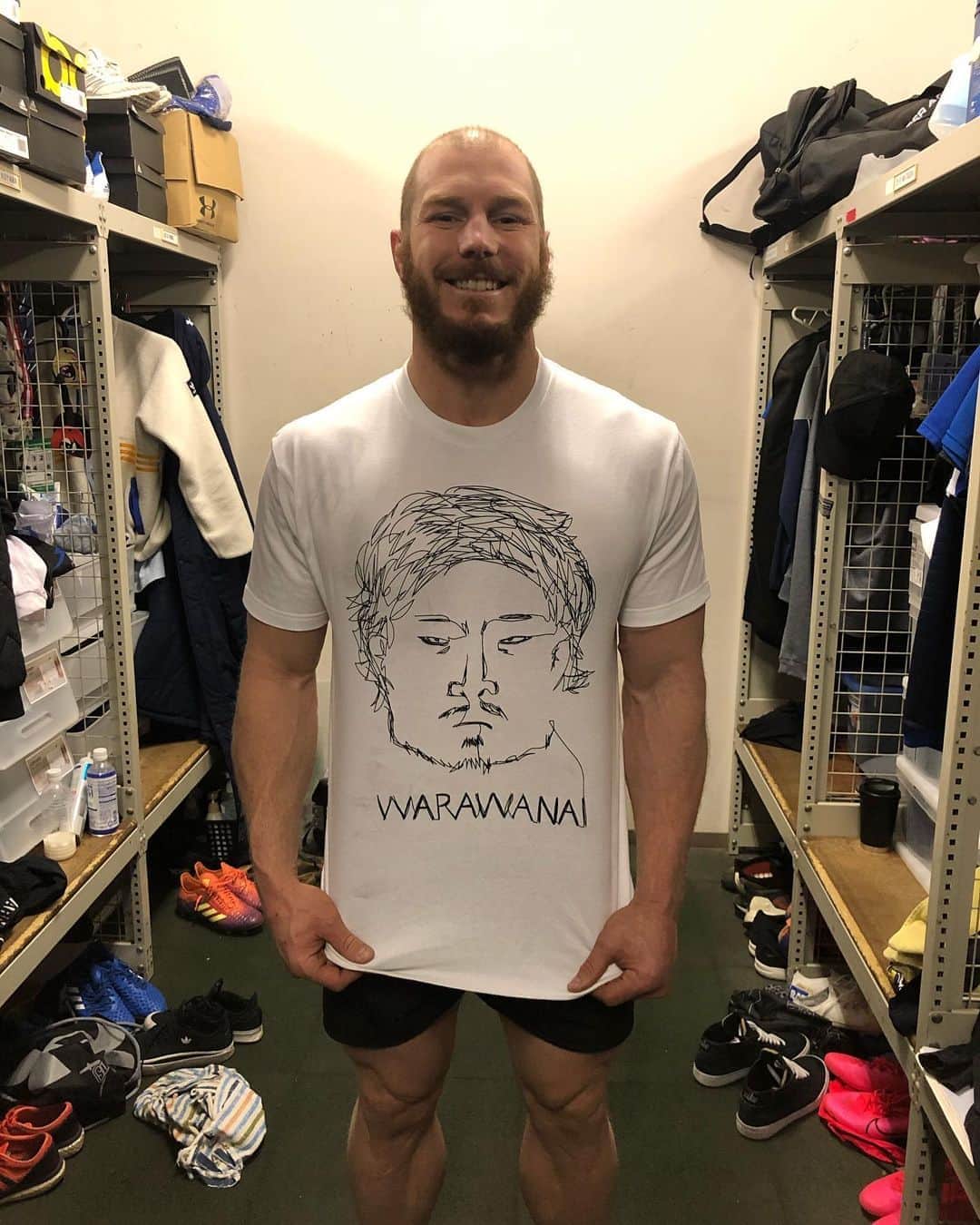 稲垣啓太のインスタグラム：「Not for sale. @davidpocock」