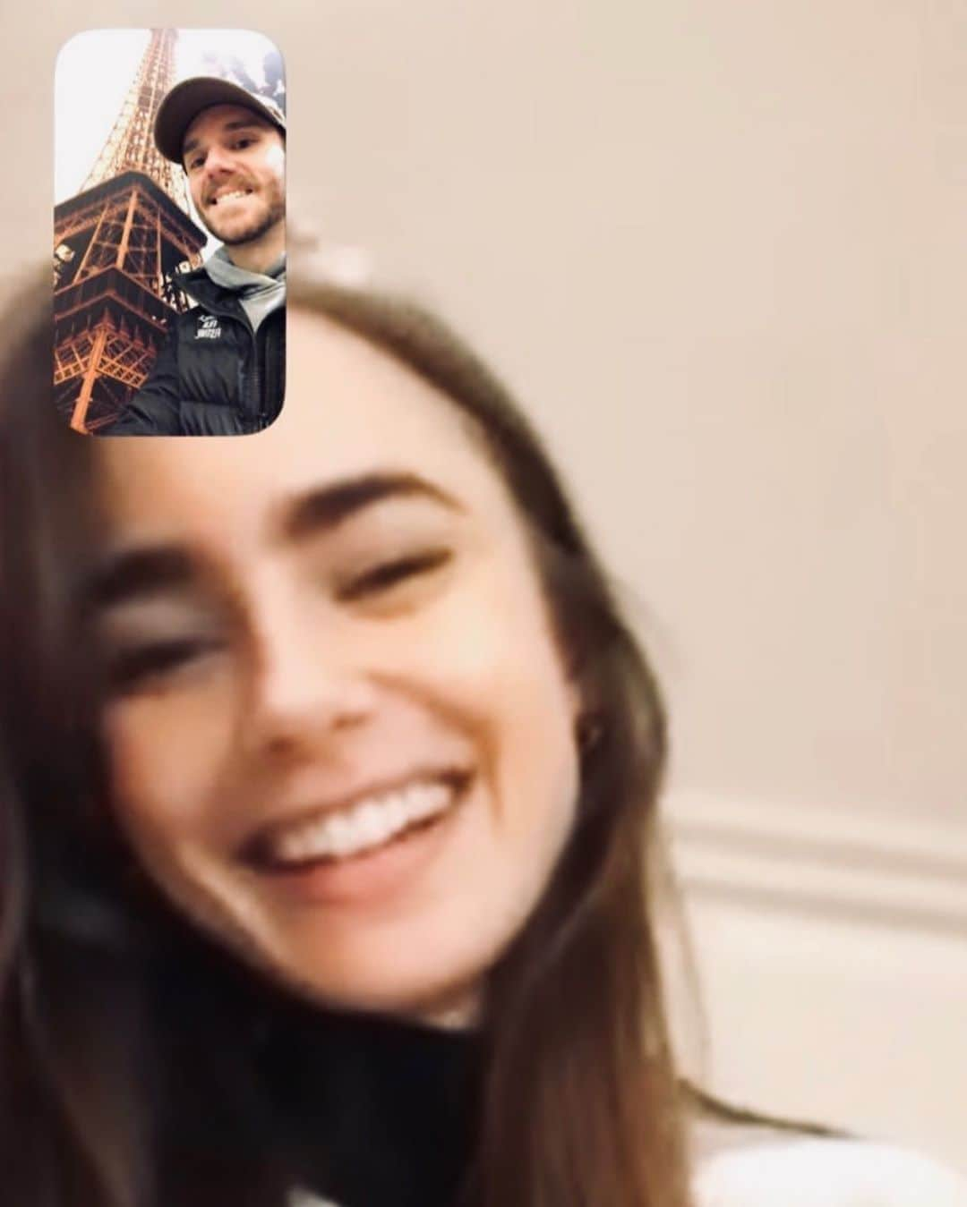 リリー・コリンズさんのインスタグラム写真 - (リリー・コリンズInstagram)「A low res portrait of modern romance...」3月5日 10時42分 - lilyjcollins