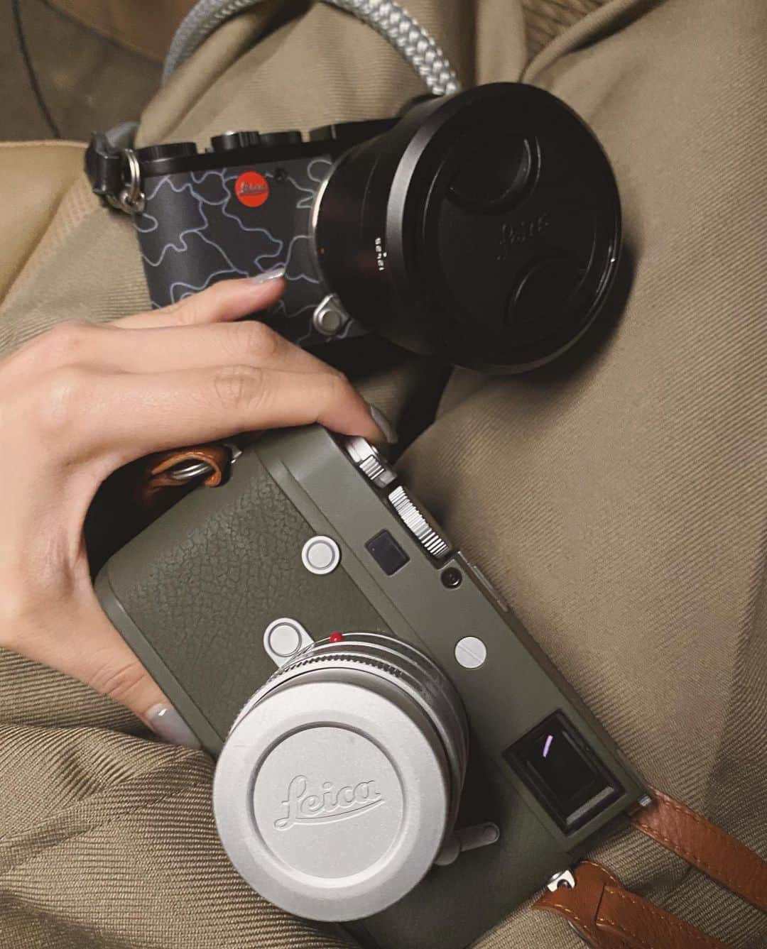 ヒョミン さんのインスタグラム写真 - (ヒョミン Instagram)「Leica day🥤📷⚡️」3月5日 16時34分 - hyominnn