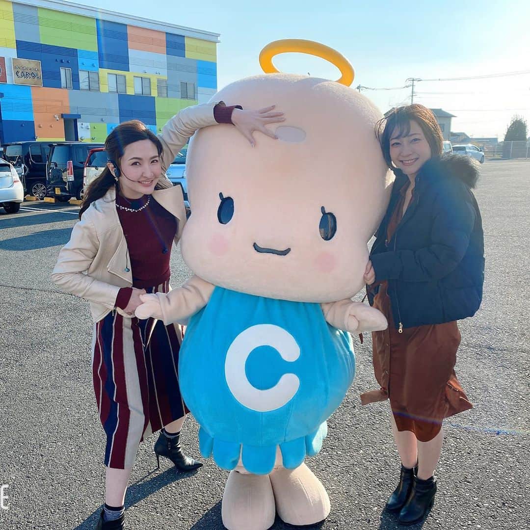 ヒラヤマンのインスタグラム：「明依さんとキャロちゃんと♡ #キャロル上峰店」