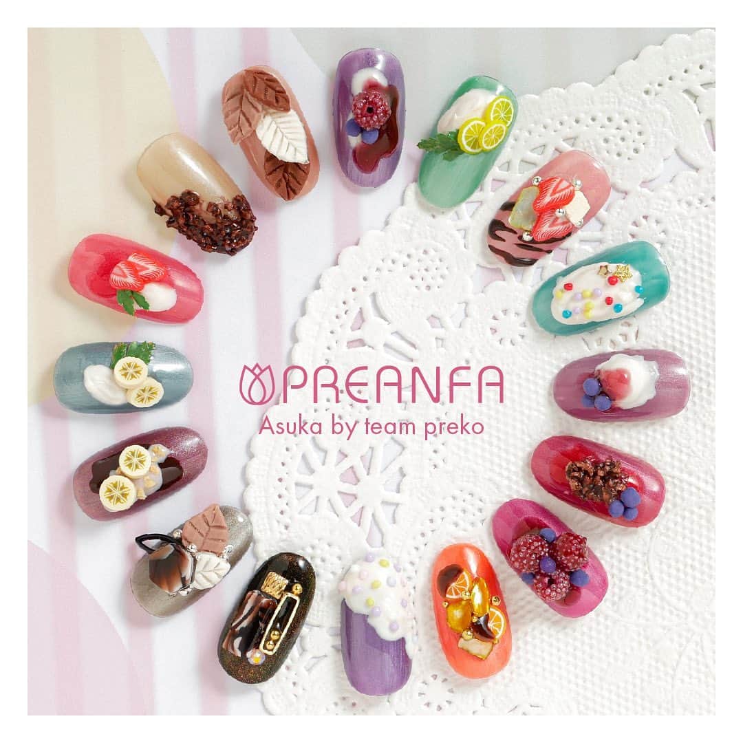 PREGELさんのインスタグラム写真 - (PREGELInstagram)「⇒⇒スライドしてね⇒⇒﻿ @sonoda_preko 先生の作品をご紹介💓﻿ ワンポイントにフルーツやチョコをのせて﻿ 甘々ネイル♪٩(♡ε♡ )۶﻿ ﻿ @prexyofficial のパーツを使って﻿ みなさんもぜひぜひ #スイーツネイル﻿ 挑戦してみてくださいね💓﻿ ﻿ プリアンファ製品の﻿ ご購入はこちらのwebショップ&店舗へ💁‍♀﻿ ▼プリモール﻿ @nail_premall﻿ ▼ジョイアート﻿ @joyartofficial﻿ ▼プリクシー﻿ @prexyofficial ﻿ 各店でもご購入頂けます⭐️﻿ ▽キャンディポケット公式﻿ @candypocket_official﻿ ▽心斎橋店﻿ @candypocket.shinsaibashi﻿ ▽梅田店﻿ @candypocket_umeda﻿ ▽神戸三宮店﻿ @candypocket_kobe﻿ ▽五反田店﻿ @candypocketgotanda﻿ ▽園田店﻿ @candypocket.sonoda﻿ ▽町田店﻿ @candypocket_machida﻿ ▽柏店﻿ @candypocket_kashiwa﻿ ﻿ #プリアンファ﻿ #プリジェル﻿ #プリジェルミューズ﻿ #プリムドール﻿ #きまぐれキャット﻿ #ミューズ﻿ #トレンドネイル﻿ #デザインネイル﻿ #ジェルネイル﻿ #ネイル﻿ #インスタネイル﻿ #美甲﻿ #gelnails﻿ #artnail﻿ #designnail﻿ #네일﻿ #여름네일﻿ #ネイルアート﻿ #アートネイル﻿ #冬ネイル﻿ #sweetsnail﻿ #fakesweets﻿ #ケーキネイル﻿ #フェイクスイーツ﻿ #バレンタインネイル﻿ #ラメネイル﻿ #スイーツ」3月5日 12時53分 - pregelofficial