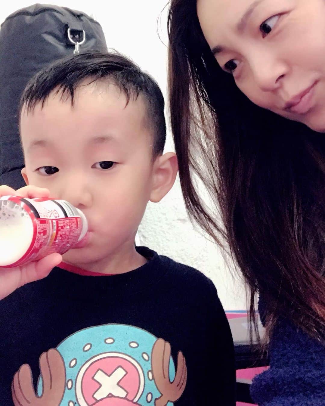 井上貴子のインスタグラム：「とうとう… スポーツジムも感染すると…  トレーニングが仕事！ みたいなとこもあり  ランニングマシンできないのは ちょっとしんどい。  でも外を走ればいい。  そしてワークアウトは道場で。  ディアナの道場がお引越しで 次の道場使えるまで ウチを使っているんだけど  時間まで トレーニングしようと思って 午前中に行ってきた^ ^ 終わる頃にディアナ選手と遭遇！  サトアヤの息子発見^ ^ 今日も元気に 「おはよーー！」って^ ^  かわいーなー！  Happyで^ ^  #井上貴子  #LLPWX #女子プロレス #紅緒と柊音 #トイプードル部 #ユリオカ超特急 #ラジオ無料アプリ #勢太郎の海賊ラジオ #ピカピカ高速船 #ディアナ女子プロレス」