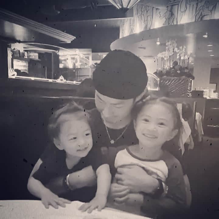 呉建豪のインスタグラム：「Haven’t had this much fun in awhile... thanks you two 💜 #ElvisAndyTien #TessaNicoleTien」