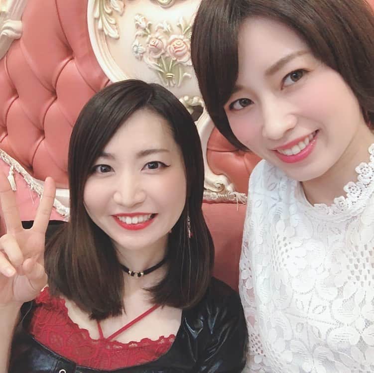 奥田咲のインスタグラム：「4月の舞台で共演するカトエリさんと✨ 早くお稽古したいな🎶」