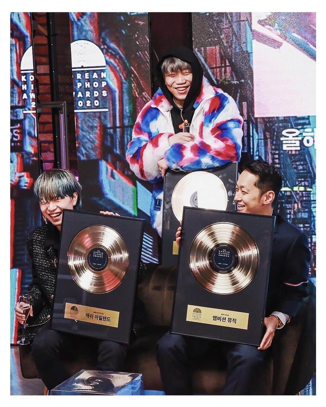 thequiettのインスタグラム：「감사합니다 🙏🙏🙏 @khiphopawards」