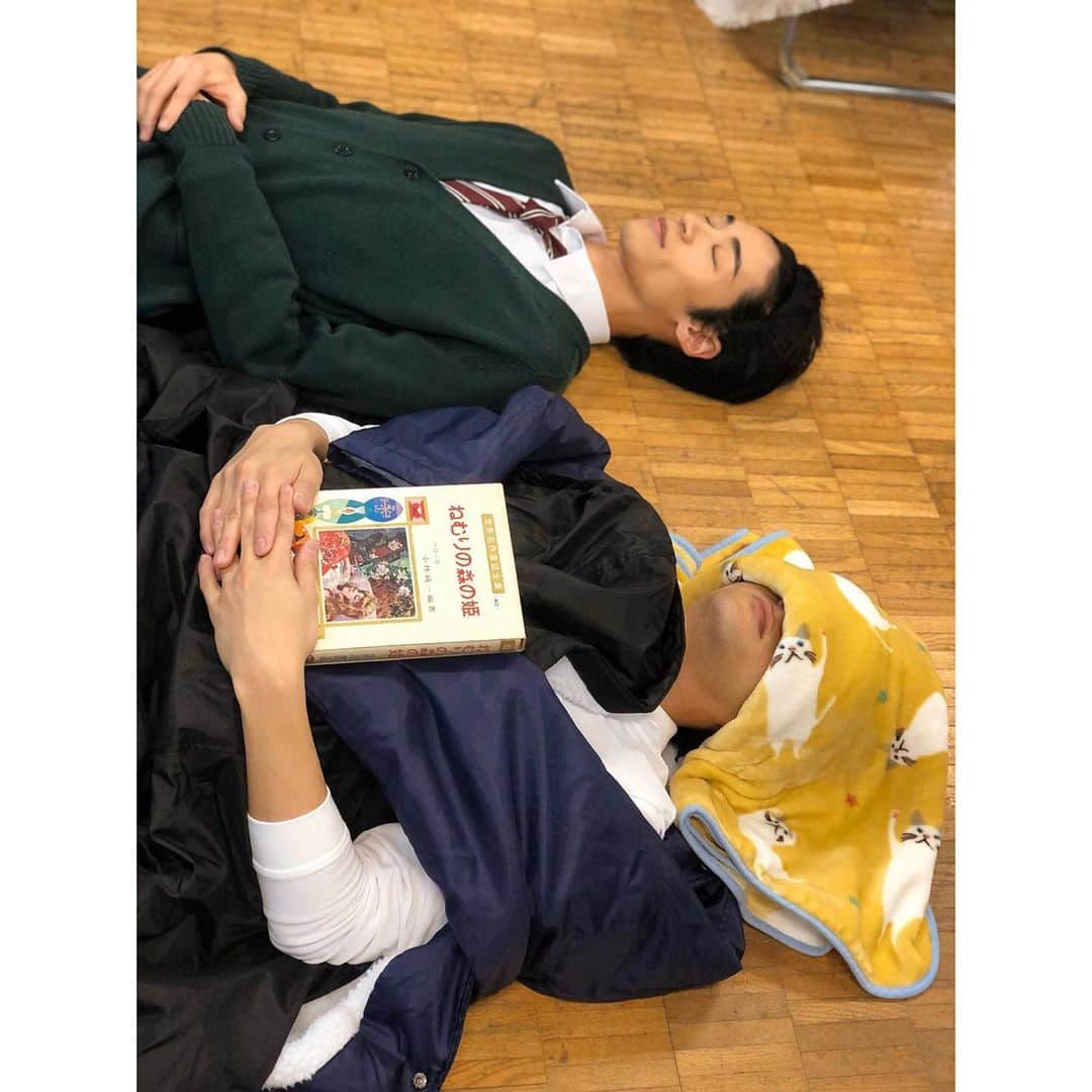 若林拓也さんのインスタグラム写真 - (若林拓也Instagram)「毎話ごとに投稿できてないこと、実は現場中あまりオフショを撮らずに今になってネタがなくて後悔していること、バレてますか？ でもこんなのがありました 本日第7話、竹ノ内の心境にも注目して見てほしいです。」3月5日 20時51分 - wakabayashi_takuya